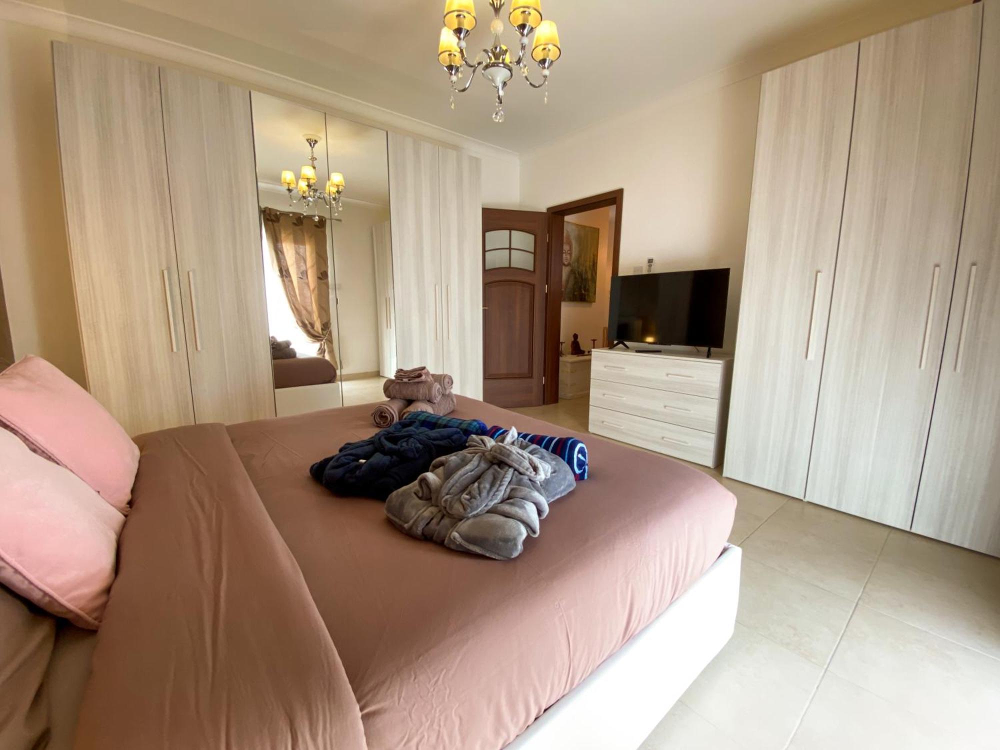 Kimray Boutique Apartment - Indulge In Comfort, Embrace Tranquility Marsaskala Bagian luar foto
