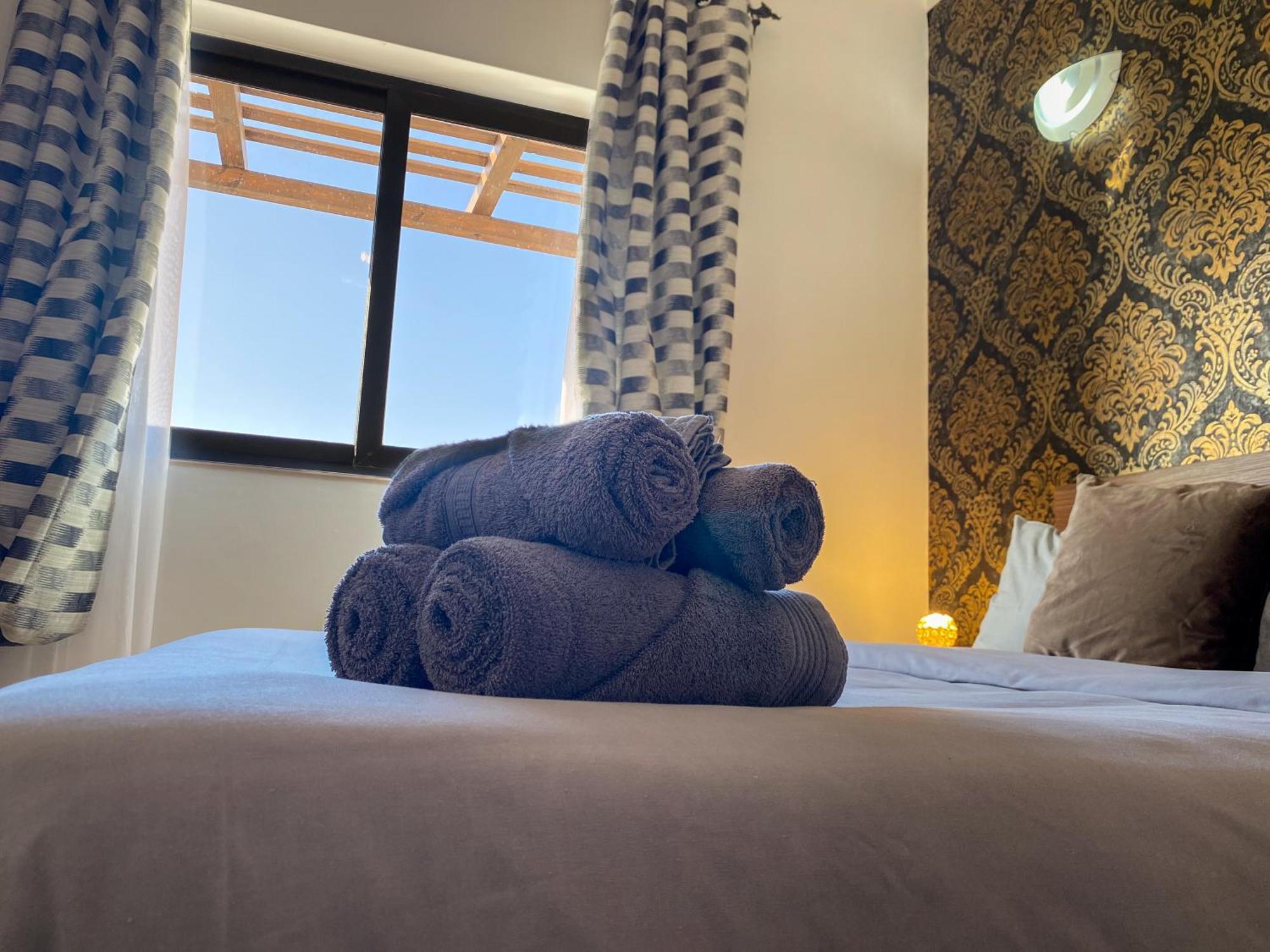 Kimray Boutique Apartment - Indulge In Comfort, Embrace Tranquility Marsaskala Bagian luar foto