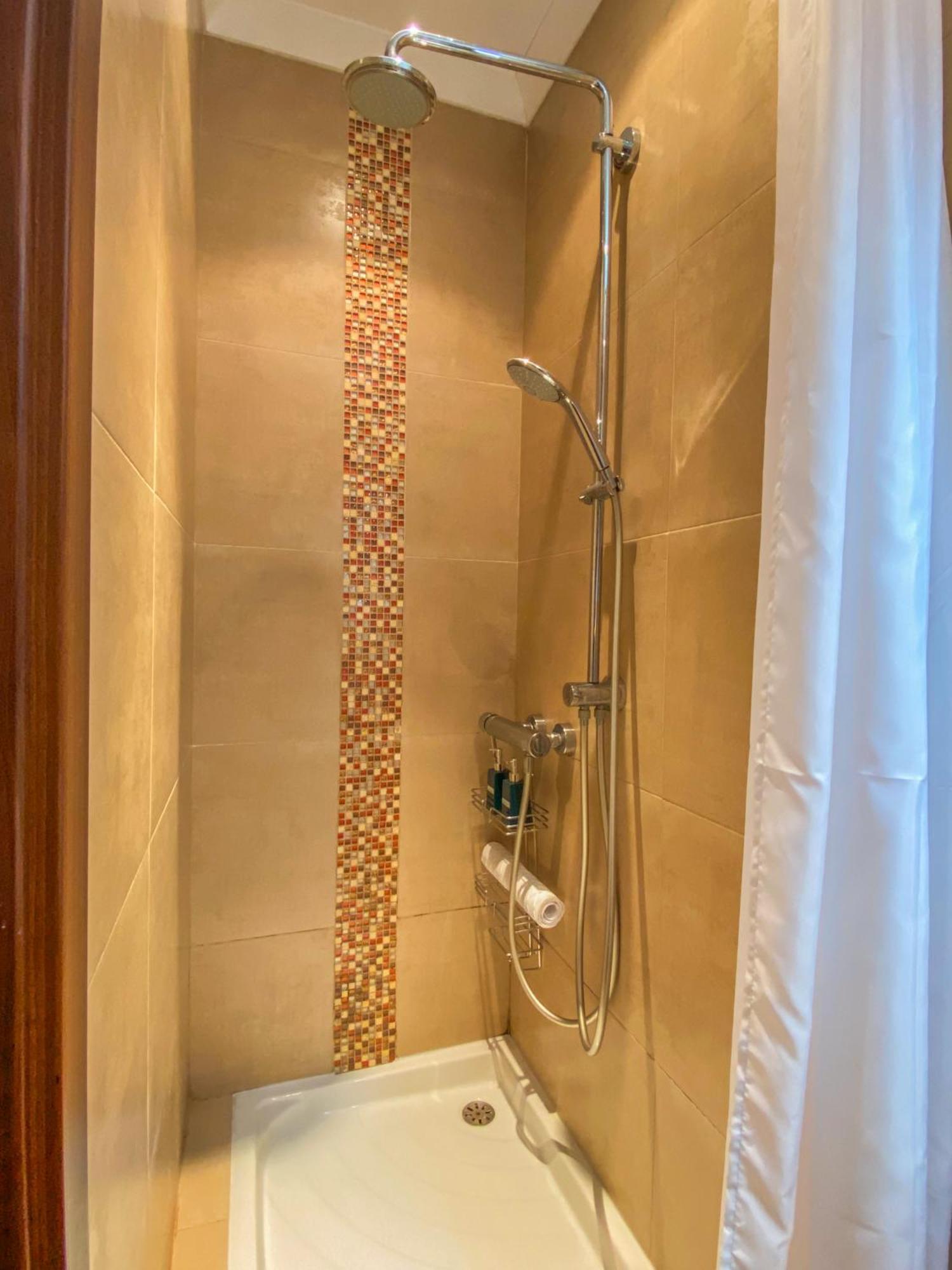 Kimray Boutique Apartment - Indulge In Comfort, Embrace Tranquility Marsaskala Bagian luar foto